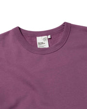 Collar detail of women's organic cotton drop shoulder sweatshirt in berry pink